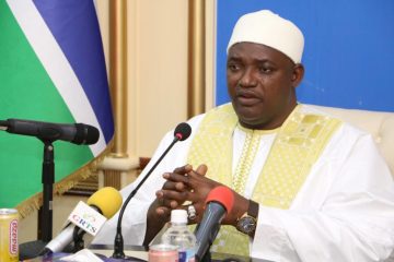 Adama Barrow promeut deux anciens du régime Jammeh et choque les associations de victimes