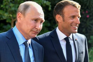 Russie: Vladimir Poutine félicite Emmanuel Macron pour sa réélection à la présidence française