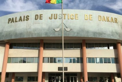 Sénégal: deux députés de la majorité condamnés pour trafic de faux passeports