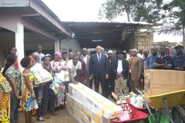 Gabon : la Société d’entreposage de produits pétroliers fait un don matériel et alimentaire aux orphelins et aux populations à Moanda