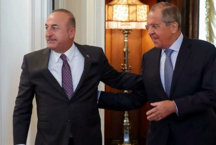 Guerre en Ukraine: la Turquie accueille Lavrov et veut garder un rôle de médiateur