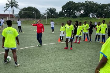 Promotion du football: Deux entraîneuses américaines encadrent une  trentaine de jeunes à l’Est Cameroun