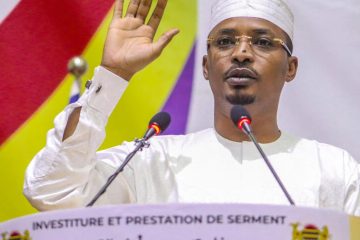 Tchad: Mahamat Idriss Déby investi président de la transition