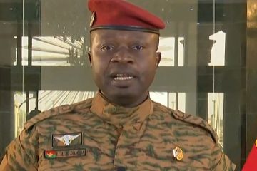 Coup d’État au Burkina: le chef de la junte destitué a finalement accepté de démissionner