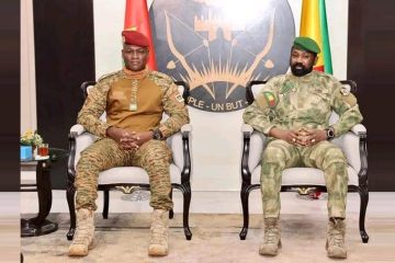 Le Mali et le Burkina Faso renforcent leur coopération militaire dans le but de rétablir la sécurité