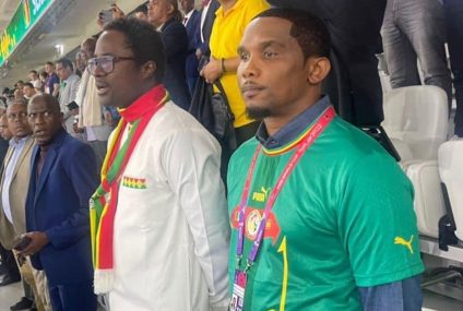 Coupe du monde Qatar 2022: Samuel Eto’o au stade pour supporter les Lions de la Téranga