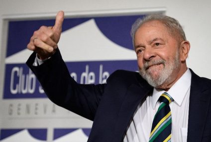 Ali Bongo dit être pressé de lutter contre les changements climatiques avec le président élu du Brésil Lula Da Silva