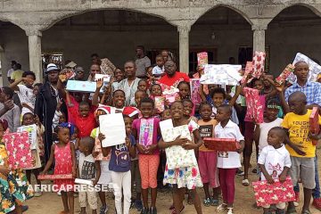 Akanda: 2000 enfants bénéficient des cadeaux du Président gabonais Ali Bongo Ondimba