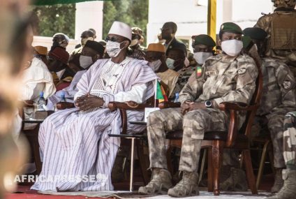 Mali: le décret nommant le colonel Abdoulaye Maïga 1er ministre par intérim abrogé