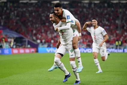 Coupe du monde 2022: Le Maroc domine le Canada 2-1 et file en 8e