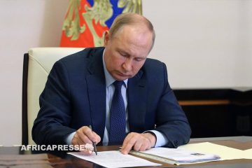 Poutine signe la loi sur la révocation de la ratification du TICE