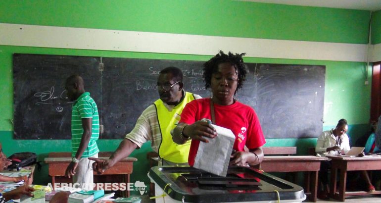 bureau de vote, à Libreville