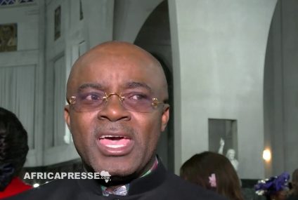 Un prêtre camerounais fait le buzz sur TikTok: sa chanson reprise en boîte de nuit [Video]