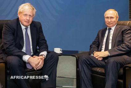 “Poutine m’a, en quelque sorte, menacé”: le Kremlin accuse Johnson de “mensonge”