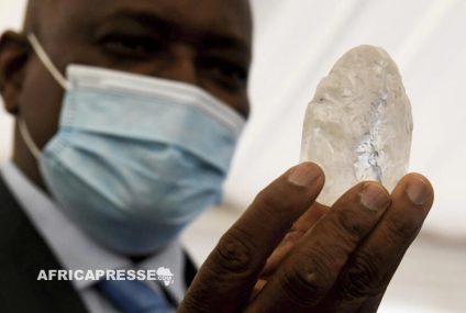 Exploitation des diamants par le géant De Beers: «Les ressources naturelles appartiennent au Botswana»