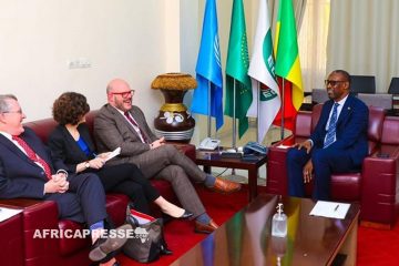 Ambassade des Etats-Unis au Mali : Communiqué de presse : Visite d’une Délégation du Senat Américain pour Approfondir les Relations entre les Etats-Unis et le Mali