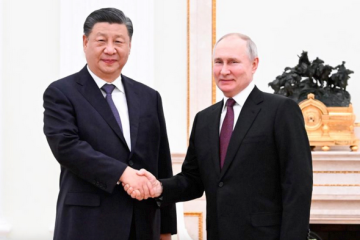 Le président Xi Jinping rencontre le président Vladimir Poutine à Moscou