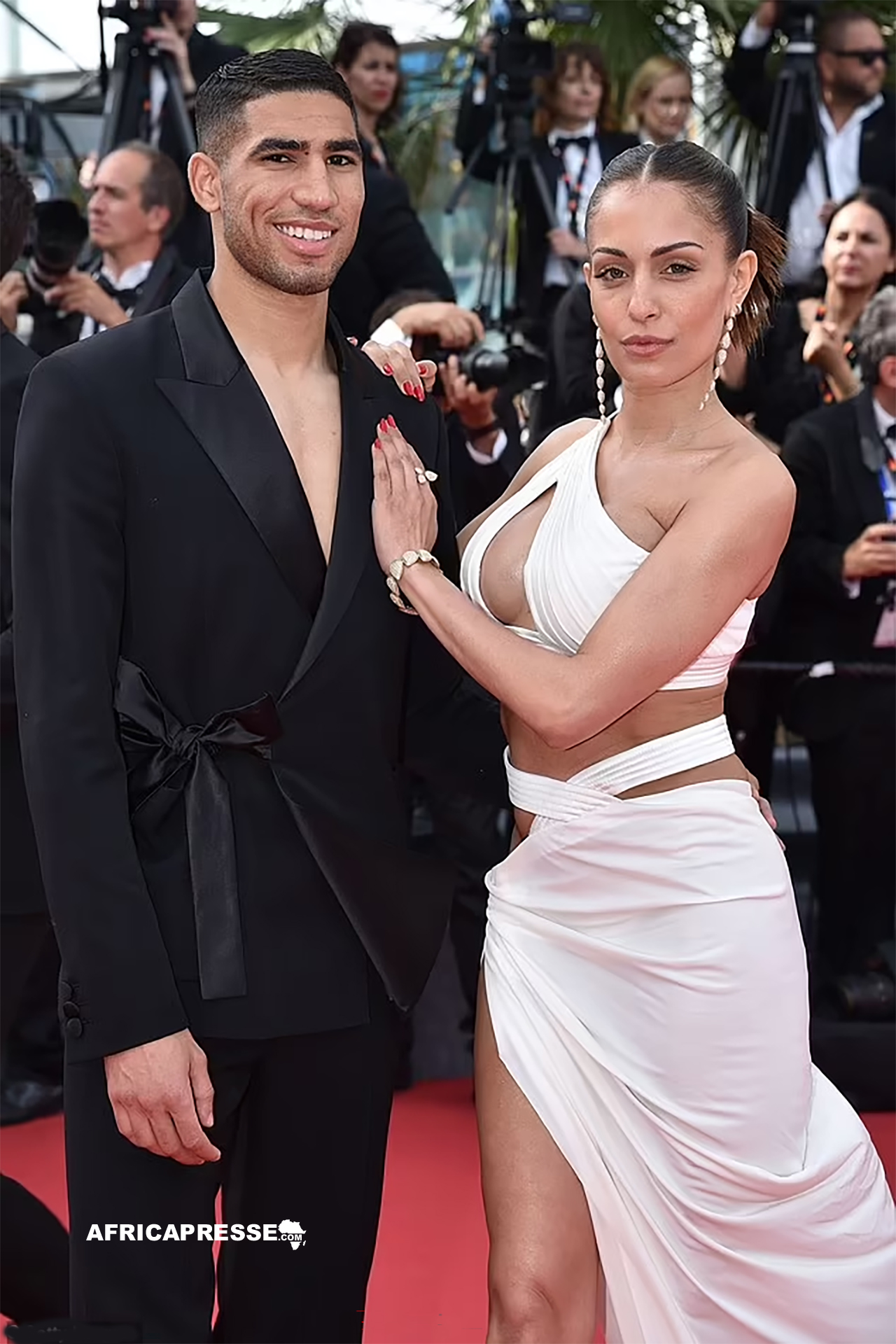Achraf Hakimi et Hiba Abouk au Festival de Cannes en 2022.