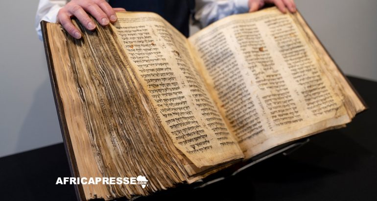 Bible hébraïque millénaire