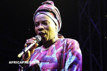 Angélique Kidjo enflamme la scène du Burton Cummings Theatre au Festival international de jazz de Winnipeg