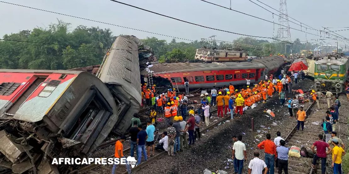 Tragédie ferroviaire en Inde : Bilan plus de 300 morts et 950 blessés