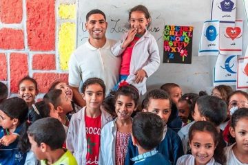Maroc : le footballeur Achraf Hakimi lance une fondation et signe un 1er accord dans l’éducation et la formation
