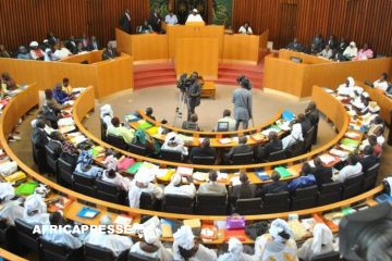 Sénégal : Adoption controversée par l’Assemblée nationale du report des élections présidentielles