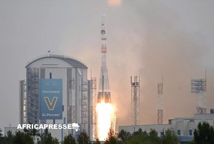 La Russie envoie avec succès sa sonde Luna-25 vers le pôle Sud lunaire pour des recherches historiques