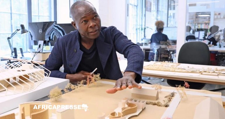 L’architecte burkinabè Diébédo Francis Kéré