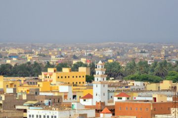 Mauritanie: signature d’une charte entre gouvernement, parti majoritaire et deux formations d’opposition