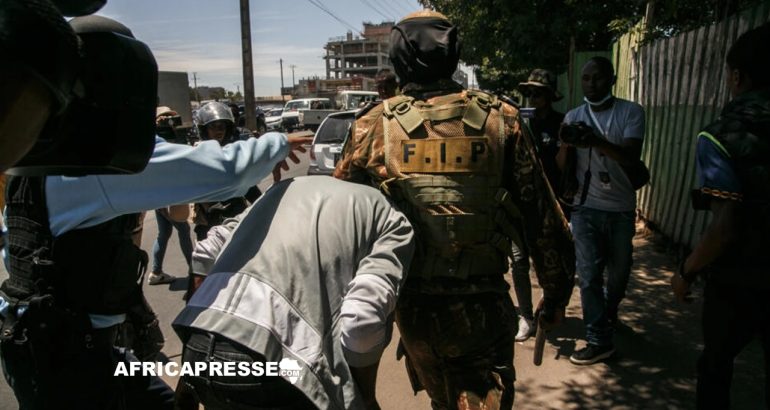 Un manifestant arrêté lors d'une manifestation à Antananarivo