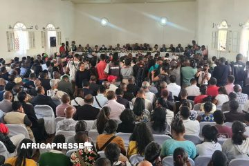 Madagascar: près de 700 personnes réunies à l’Assemblée nationale pour réclamer la suspension de la présidentielle