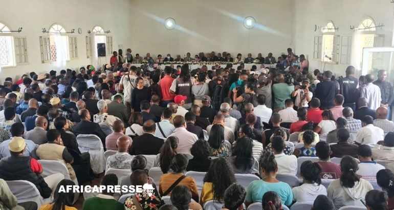 Madagascar: près de 700 personnes réunies à l’Assemblée nationale