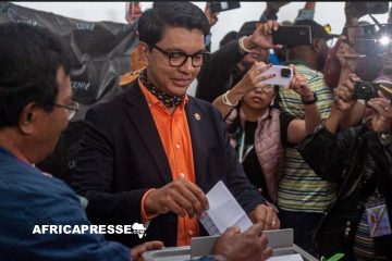 Andry Rajoelina réélu président de Madagascar au premier tour malgré les appels au boycott
