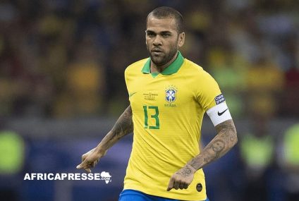 Dani Alves, ancien joueur de football brésilien, écope de quatre ans et demi d’emprisonnement pour agression sexuelle