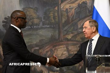 Collaboration Mali-Russie: des discussions en cours pour le développement de centrales solaires et nucléaires.