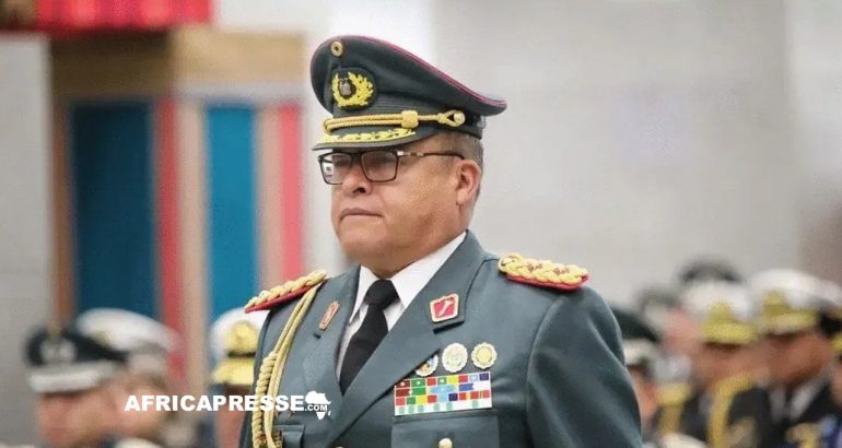 Le general Juan Jose Zuniga