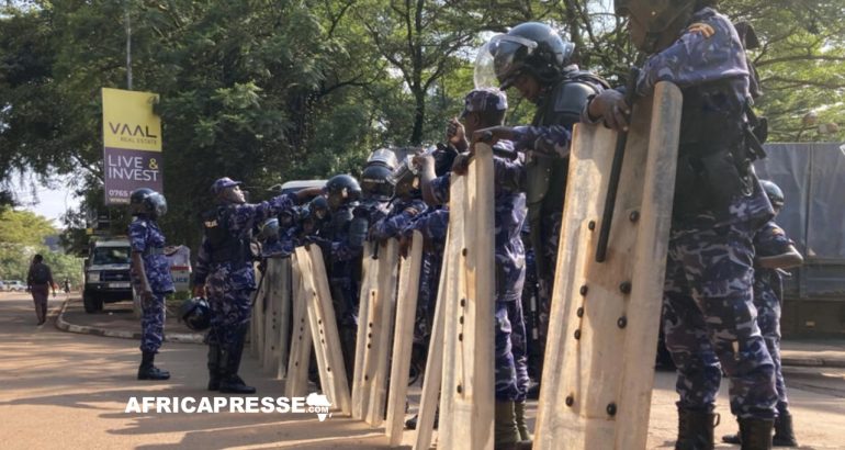 policier ouganda