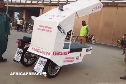 Un Camerounais invente la moto-ambulance pour sauver des vies en milieu rural