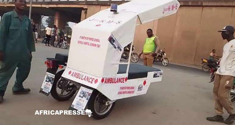 Un Camerounais invente la moto-ambulance pour sauver des vies en milieu rural