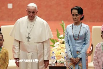 Vatican : Le pape François propose l’asile à Aung San Suu Kyi, ex-dirigeante birmane emprisonnée