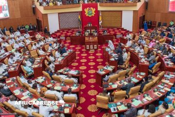 Ghana : Suspension indéfinie du Parlement sur fond de différend juridique pré-électoral