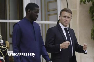 Emmanuel Macron admet un “massacre” à Thiaroye en 1944 : un pas vers la vérité historique entre la France et le Sénégal