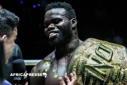 Sénégal : Reug Reug écrit l’histoire du MMA en devenant champion des poids lourds