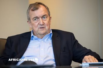 Mali : Mandat d’arrêt contre Mark Bristow le PDG de Barrick Gold pour blanchiment de capitaux