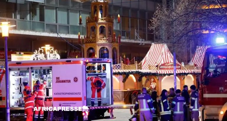 marché de Noël, où une voiture a foncé dans la foule ce vendredi soir, à Magdebourg