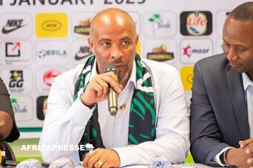 Le nouveau coach des Super Eagles du Nigeria, Eric Sékou Chelle promet un jeu offensif pour le Mondial 2026