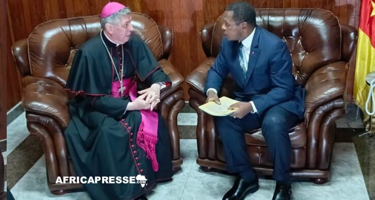 Cameroun : Rencontre entre le gouvernement et le Vatican sur fond de tensions avec l’Église catholique