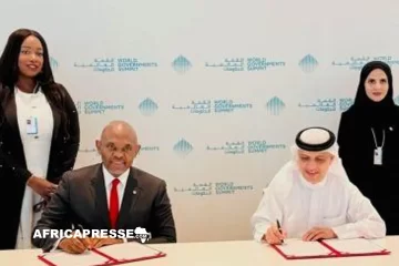 Lancement d’un partenariat stratégique par la Fondation Tony Elumelu pour former 1000 jeunes entrepreneurs Lancement d’un partenariat stratégique par la Fondation Tony Elumelu pour former 1000 jeunes entrepreneurs