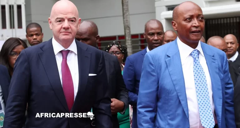 Pouvoir et influence : comment la FIFA a transformé la Confédération africaine de football Gianni Infantino et Patrice Motsepe
